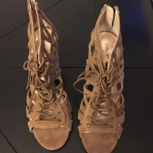 Pour La Victoire Sandals
